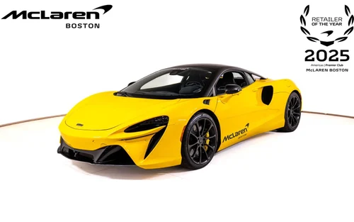 
           New 
        2025 McLaren Artura