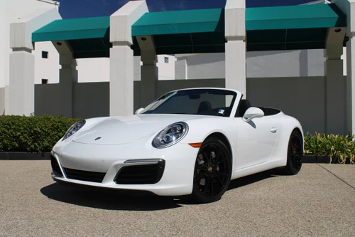 2018 Porsche 911 Carrera