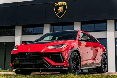 
           
        2024 Lamborghini Urus Performante