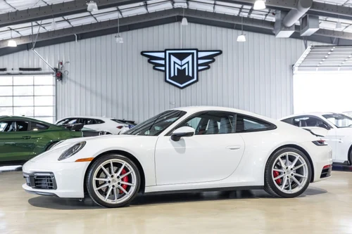 
           
        2024 Porsche 911