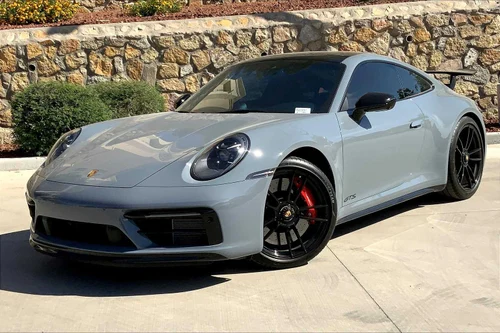 2024 Porsche 911 Carrera 4 GTS