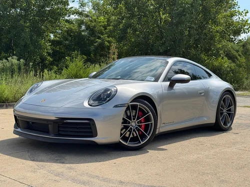 
           
        2020 Porsche 911