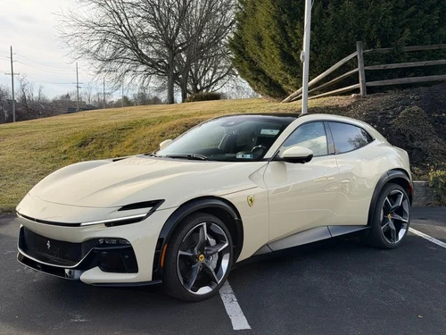 
           
        2025 Ferrari Purosangue