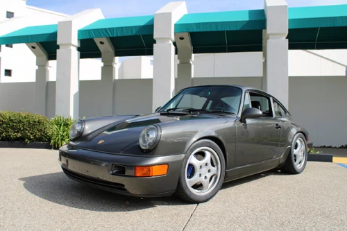 
           
        1990 Porsche 911