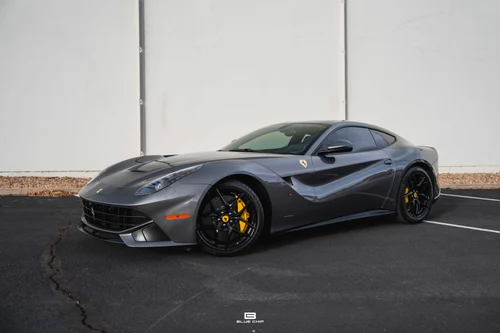 
           
        2017 Ferrari F12