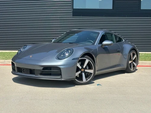 
           
        2025 Porsche 911 Carrera