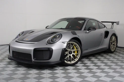 
           
        2018 Porsche 911