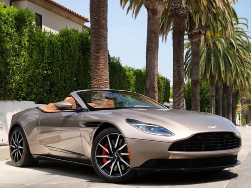 
           
        2019 Aston Martin DB11 .