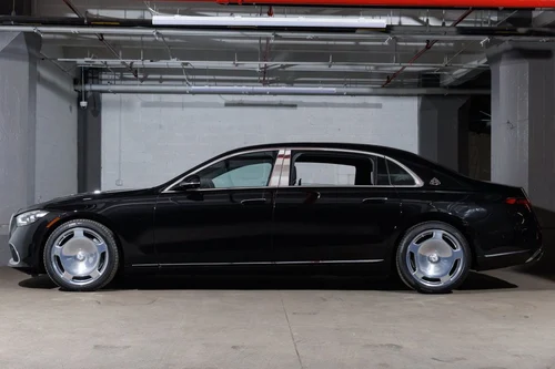 
           
        2025 Maybach S 580