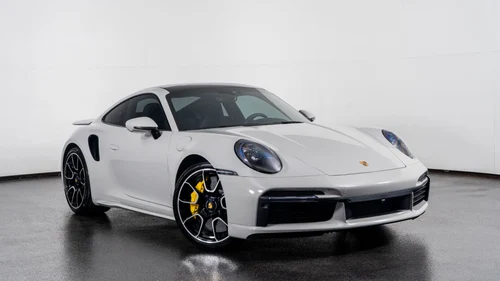 
           
        2024 Porsche 911