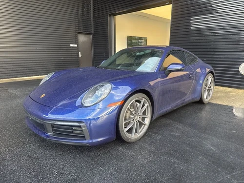 
           
        2021 Porsche 911 Carrera