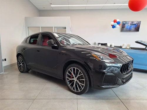 
           New 
        2025 Maserati Grecale Trofeo