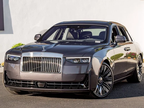 
           New 
        2027 Rolls-Royce Ghost