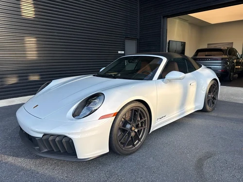 
           
        2026 Porsche 911 Carrera GTS
