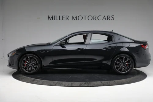 
           
        2022 Maserati Ghibli Modena Q4