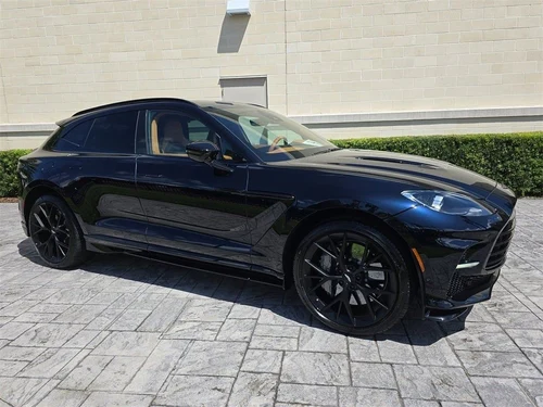 2025 Aston Martin DBX 707
