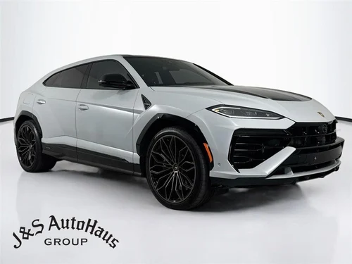 
           
        2025 Lamborghini Urus SE
