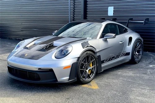 
           
        2025 Porsche 911 GT3 RS