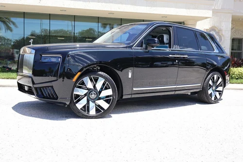 
           New 
        2027 Rolls-Royce Cullinan Sport Utility