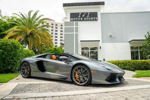 
           
        2015 Lamborghini Aventador 2dr Convertible