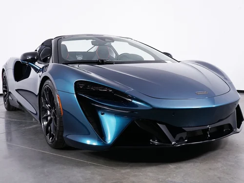 
           New 
        2026 McLaren Artura