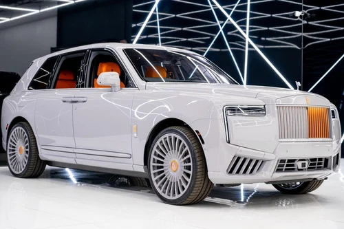 
           
        2026 Rolls-Royce Cullinan PTS