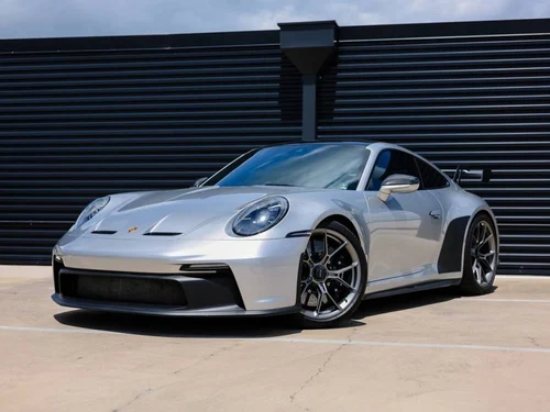 
           
        2024 Porsche 911