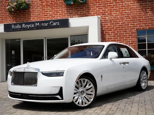 
           New 
        2025 Rolls-Royce Ghost