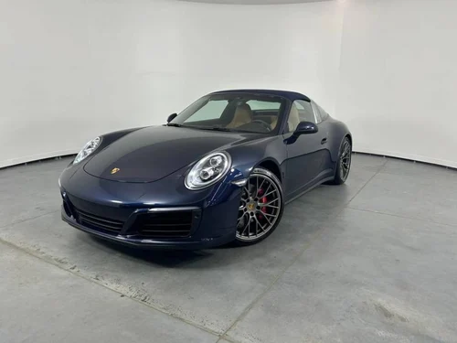 
           
        2019 Porsche 911