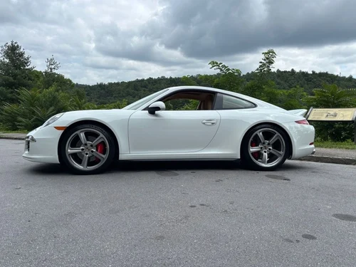 
           
        2014 Porsche 911 Carrera 4S