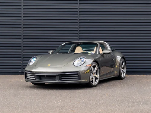 
           
        2024 Porsche 911 Targa 4