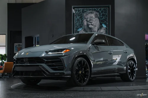 
           
        2022 Lamborghini Urus