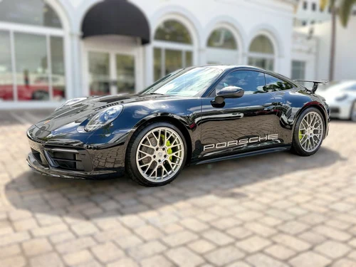 
           
        2023 Porsche 911