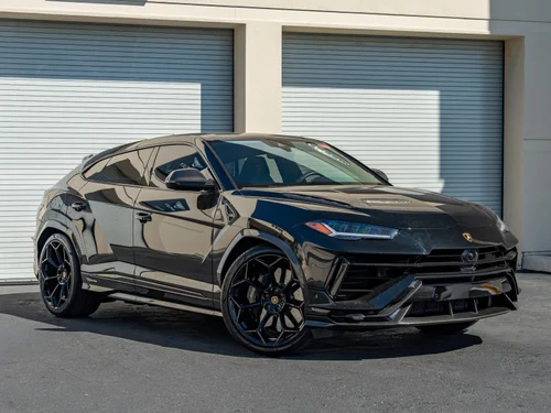 
           
        2024 Lamborghini Urus Performante