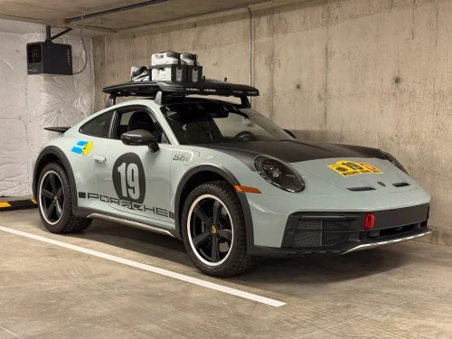 
           
        2024 Porsche 911 Dakar