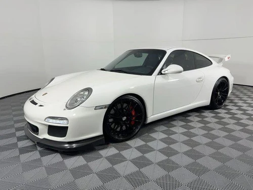 
           
        2010 Porsche 911 GT3 RS