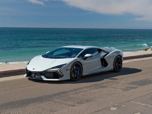 
           New 
        2026 Lamborghini Revuelto
