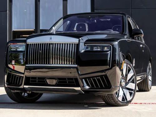 
           New 
        2027 Rolls-Royce Cullinan Base