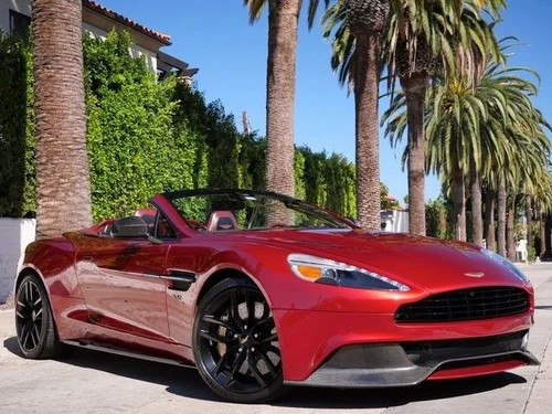 
           
        2015 Aston Martin Vanquish .