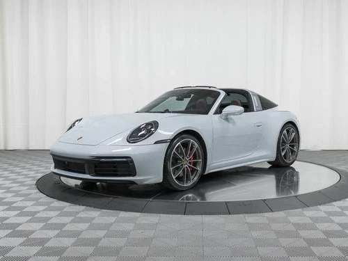 
           
        2024 Porsche 911 4S