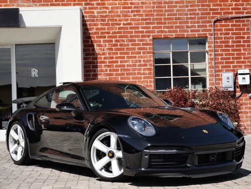 
           
        2025 Porsche 911