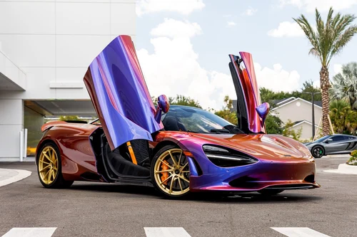 
           
        2025 McLaren 750S Spider