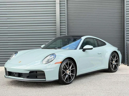 
           
        2025 Porsche 911 Carrera
