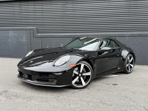 
           
        2025 Porsche 911 Carrera