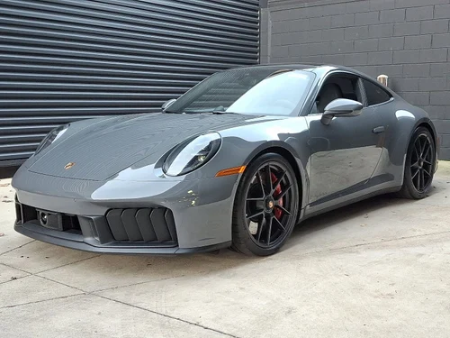 
           
        2025 Porsche 911 Carrera GTS