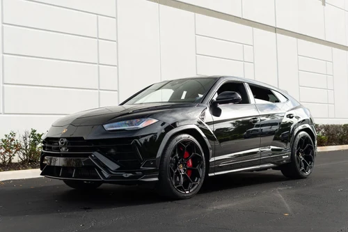 
           
        2024 Lamborghini Urus Performante