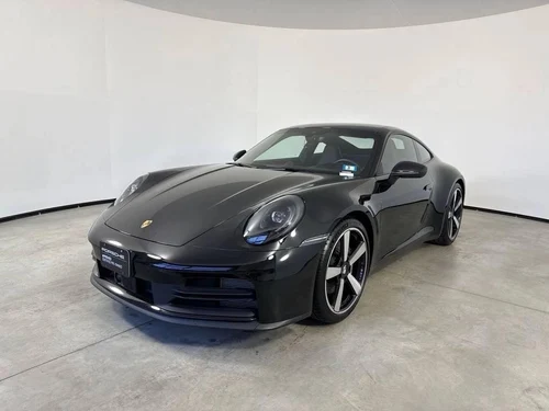 
           
        2025 Porsche 911