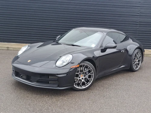 
           
        2025 Porsche 911 Carrera