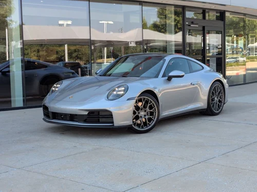 2025 Porsche 911 Carrera