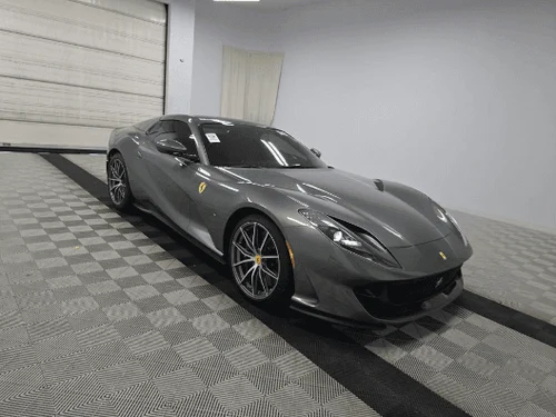 
           
        2021 Ferrari 812 GTS Base